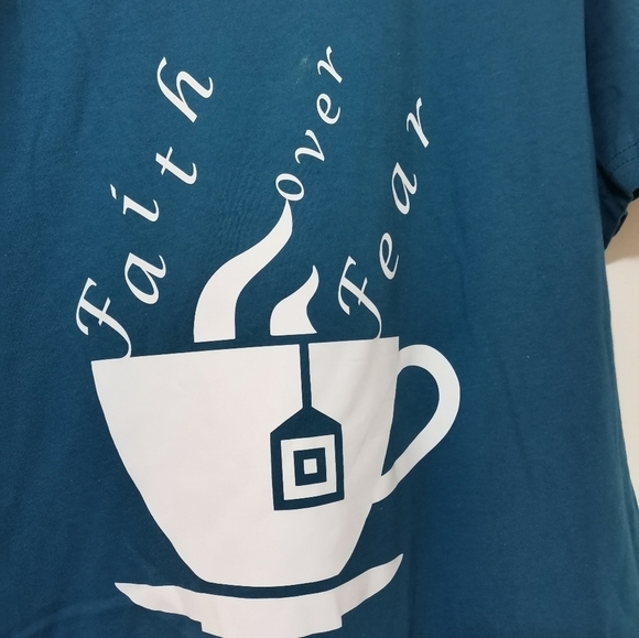NWT FAITH OVER FEAR CUP T SHIRT. - Picture 2 of 3